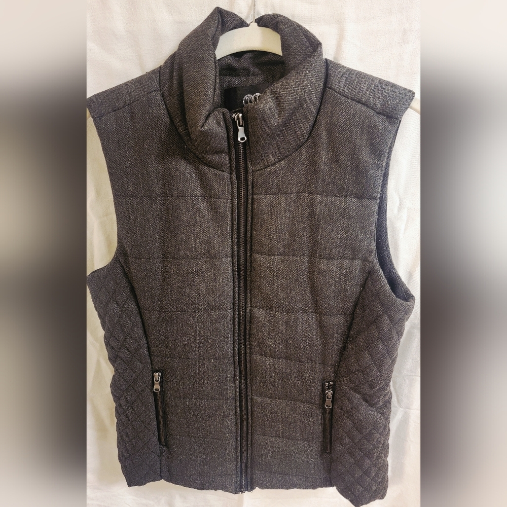Tart Collections Charcoal Herringbone Vest